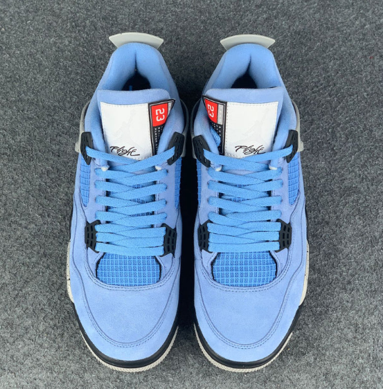 Air Jordan 4 Retro ‘University Blue’
