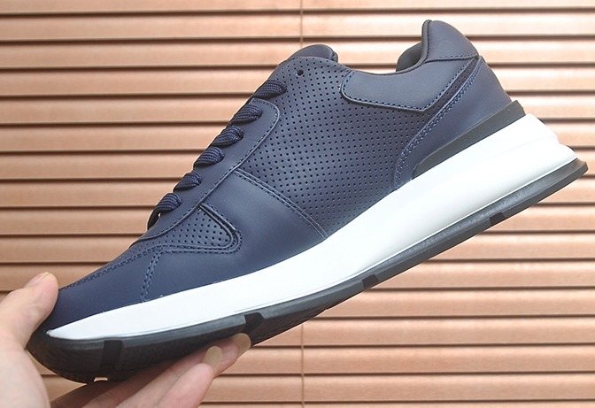 Louis Vuitton Navy Blue Low-Top Sneakers