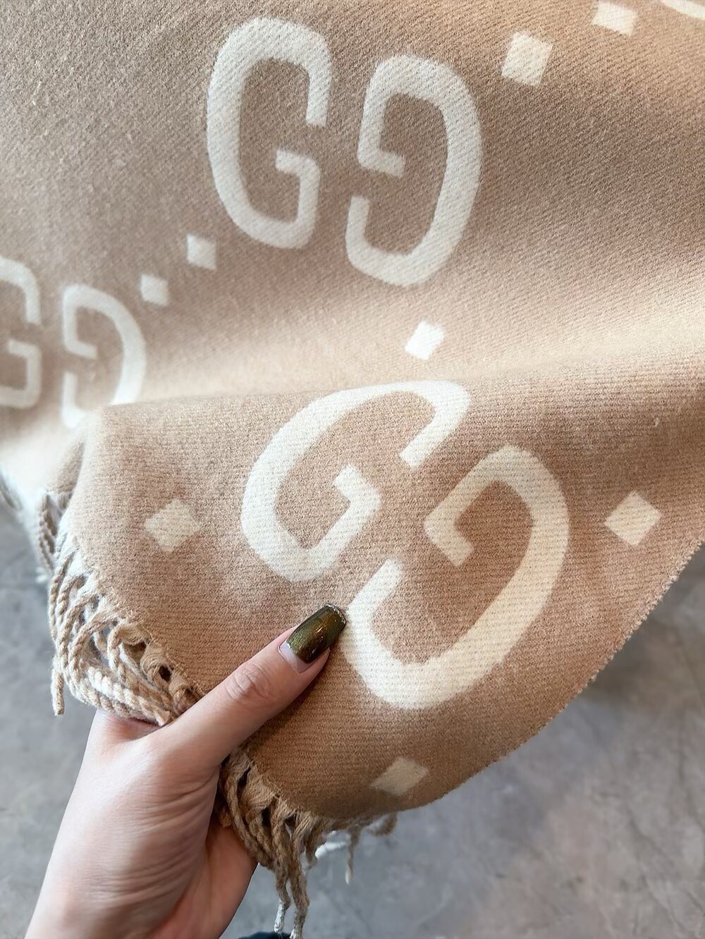 Gucci Two-Tone Fringed Scarf