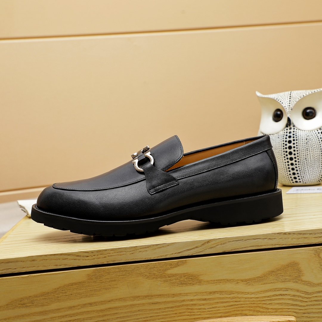 Ferragamo Black Bit Loafers - Rounded Toe