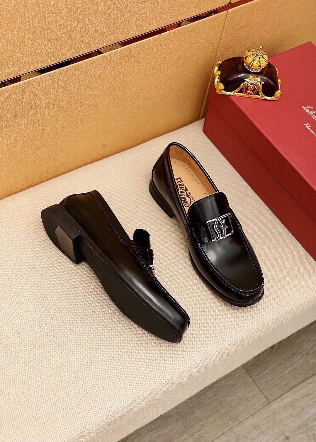 Ferragamo Black Leather Hardware Loafers - Rounded Toe